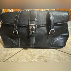 EUC Coach shoulder bag. Black leather with silver hardware